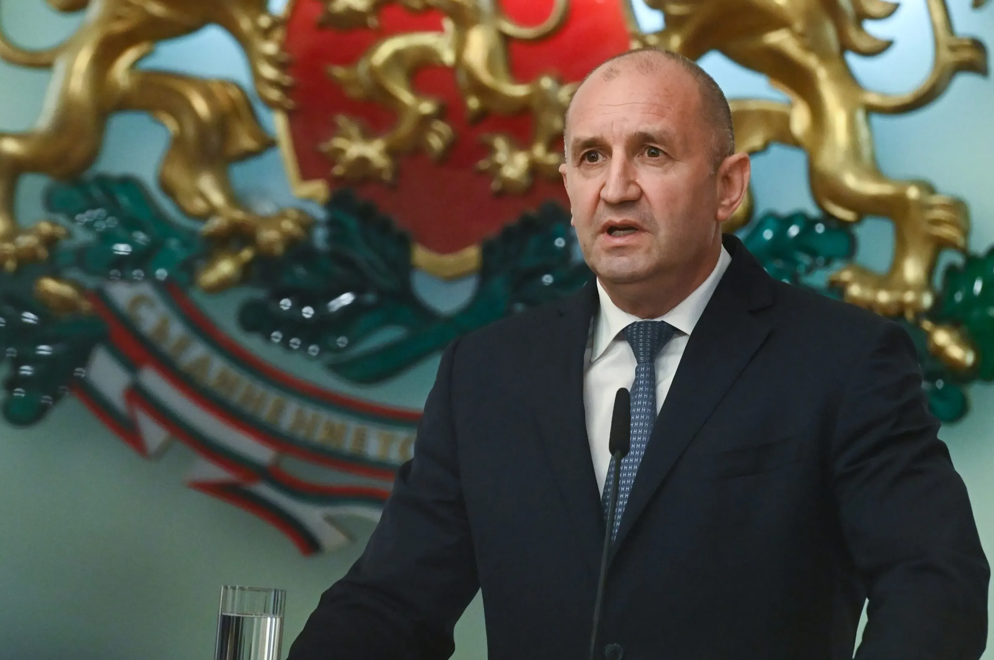 Проросійський реванш чи протест проти системи: Радев очолює перегони в Болгарії